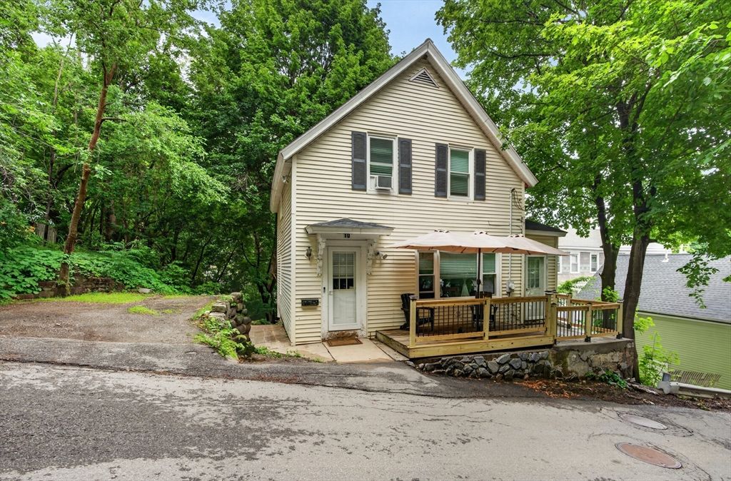 10 Burnett, Fitchburg, MA 01420