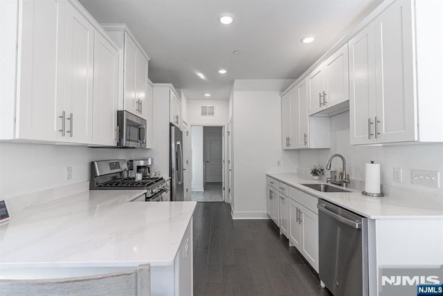49 Harvest, Little Falls, NJ 07424