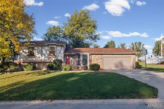 107 Parkwood Drive, Waterloo, IL 62298