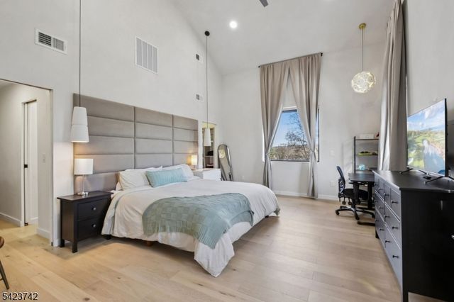 8 Rand Dr, West Orange Twp., NJ 07052