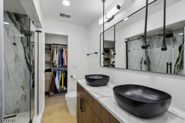 8 Rand Dr, West Orange Twp., NJ 07052