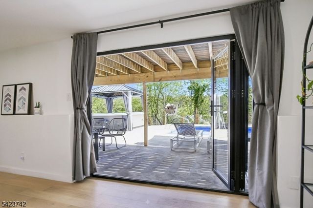 8 Rand Dr, West Orange Twp., NJ 07052