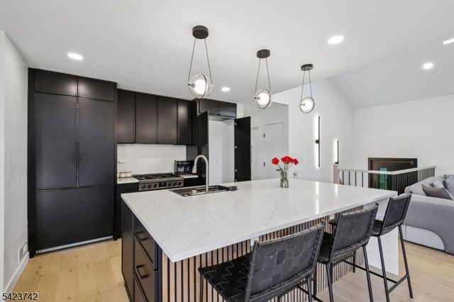 8 Rand Dr, West Orange Twp., NJ 07052