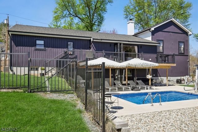 8 Rand Dr, West Orange Twp., NJ 07052