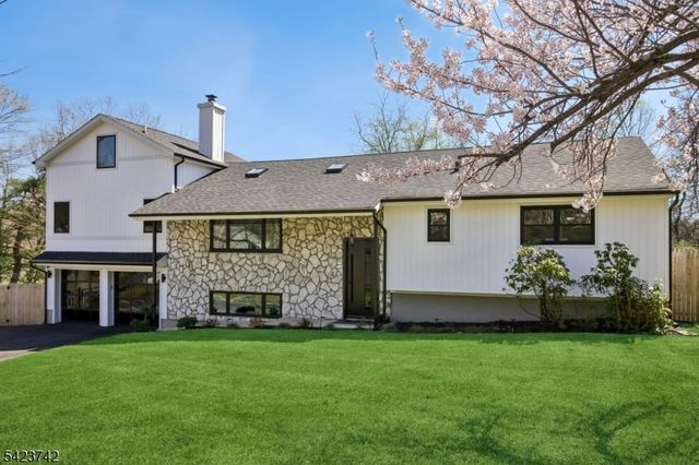 8 Rand Dr, West Orange Twp., NJ 07052