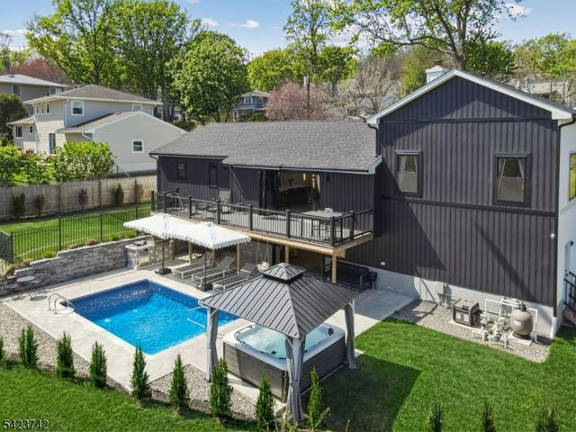 8 Rand Dr, West Orange Twp., NJ 07052