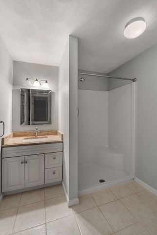 603 Alyssa Drive 603, Groveland, MA 01834