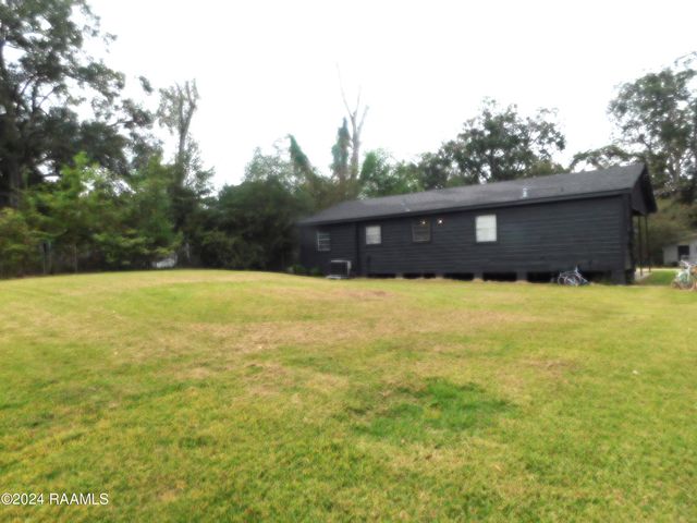 402 Attakapas Road, Lafayette, LA 70501