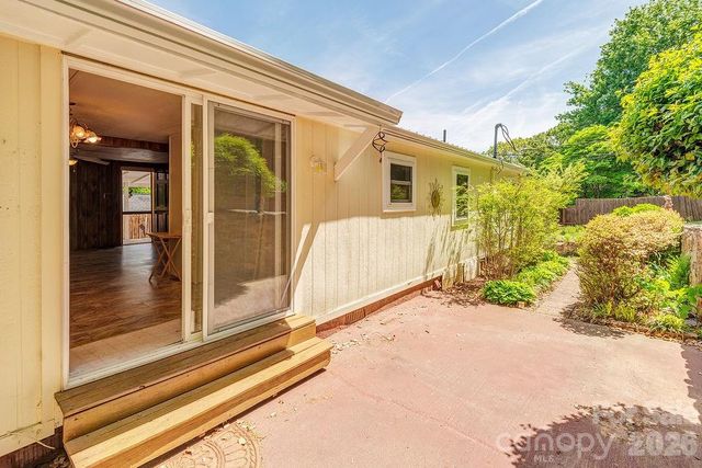 64 Haw Creek Circle, Asheville, NC 28805