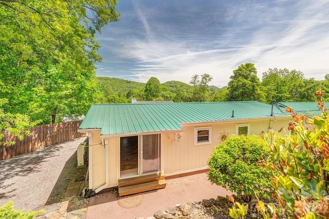 64 Haw Creek Circle, Asheville, NC 28805