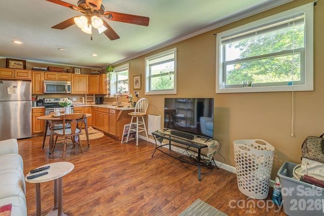 64 Haw Creek Circle, Asheville, NC 28805
