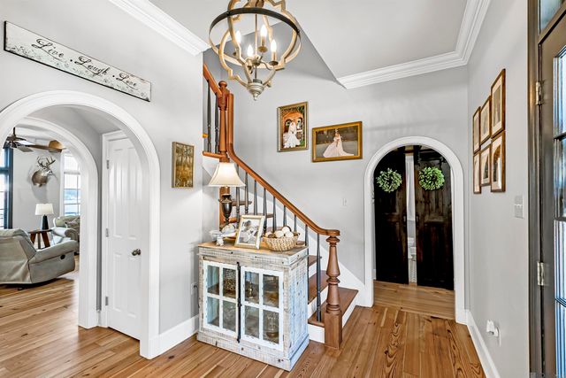 7890 False River Rd, Oscar, LA 70762