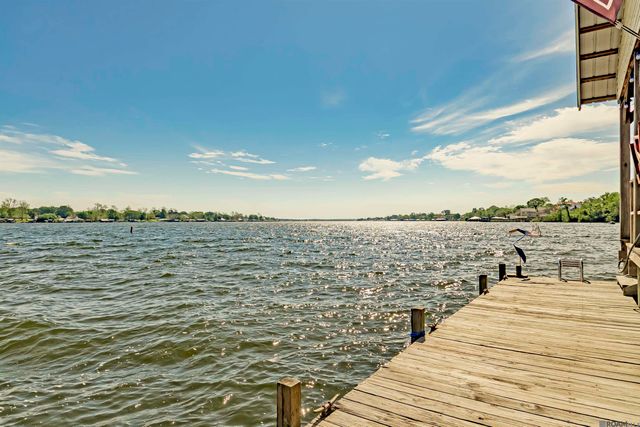 7890 False River Rd, Oscar, LA 70762