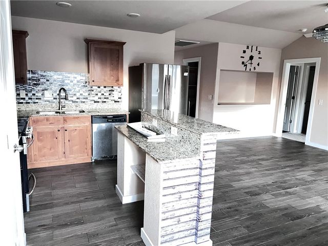 431 Red Robin Street, Centerton, AR 72719