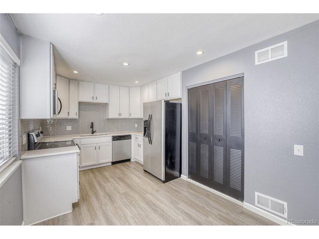 3354 S Flower St 52, Lakewood, CO 80227