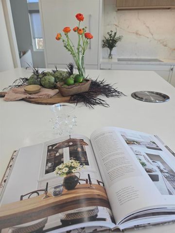 2955 Avendia Valera, Carlsbad, CA 92009