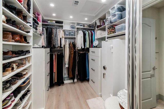 2955 Avendia Valera, Carlsbad, CA 92009