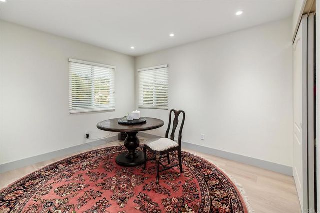 2955 Avendia Valera, Carlsbad, CA 92009