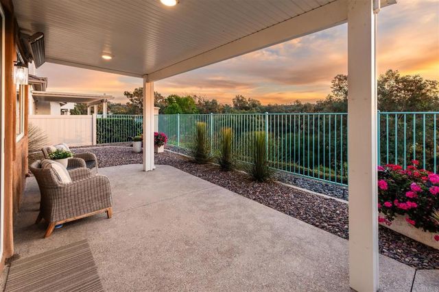 2955 Avendia Valera, Carlsbad, CA 92009