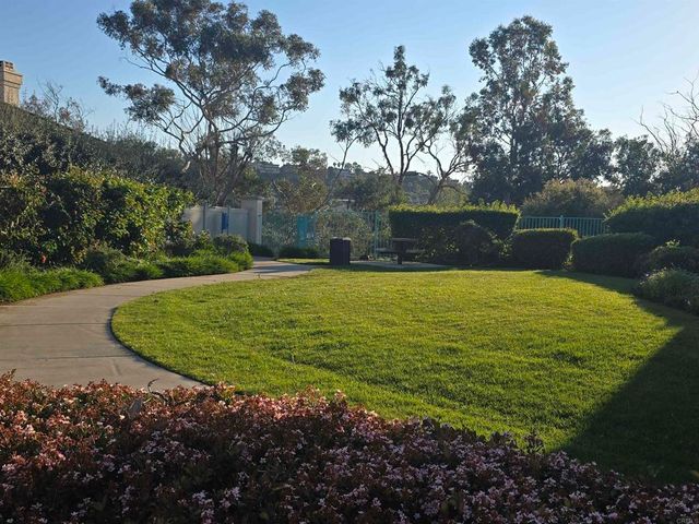 2955 Avendia Valera, Carlsbad, CA 92009