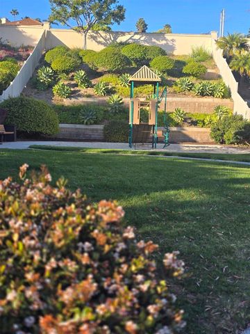 2955 Avendia Valera, Carlsbad, CA 92009