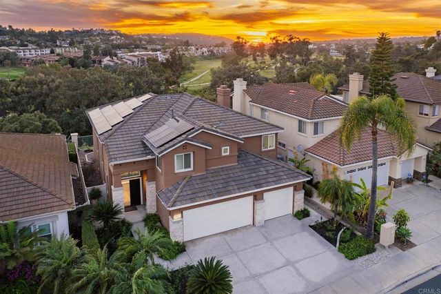 2955 Avendia Valera, Carlsbad, CA 92009