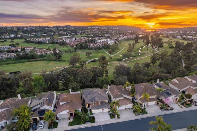 2955 Avendia Valera, Carlsbad, CA 92009