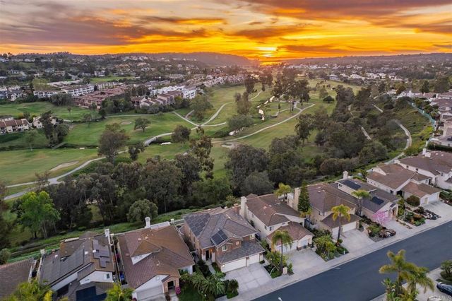 2955 Avendia Valera, Carlsbad, CA 92009