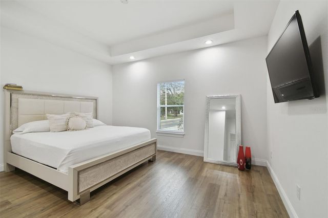 524 S GROSSE AVENUE, Tarpon Springs, FL 34689