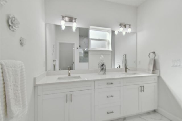 524 S GROSSE AVENUE, Tarpon Springs, FL 34689