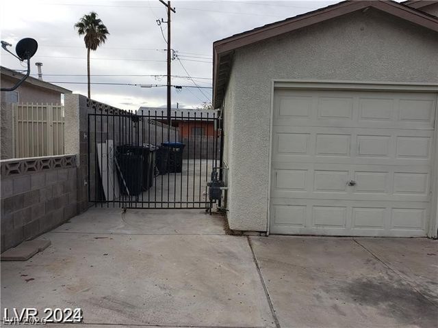 1929 Evelyn Avenue, Henderson, NV 89011