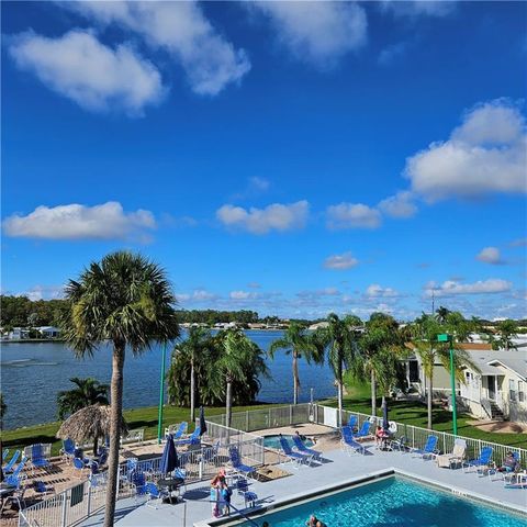 10941 Least Tern CIR, Estero, FL 33928