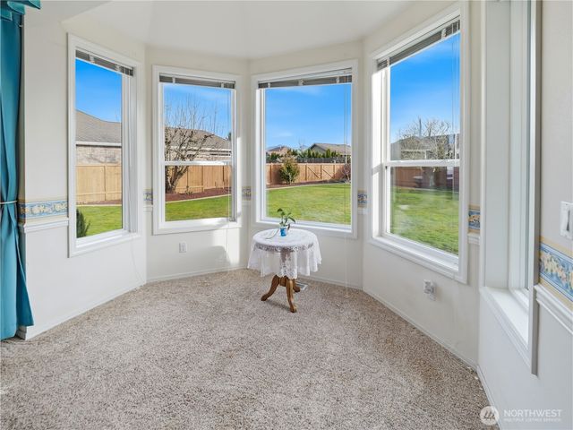 454 Mountain Circle, Buckley, WA 98321