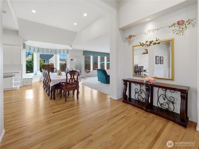 454 Mountain Circle, Buckley, WA 98321