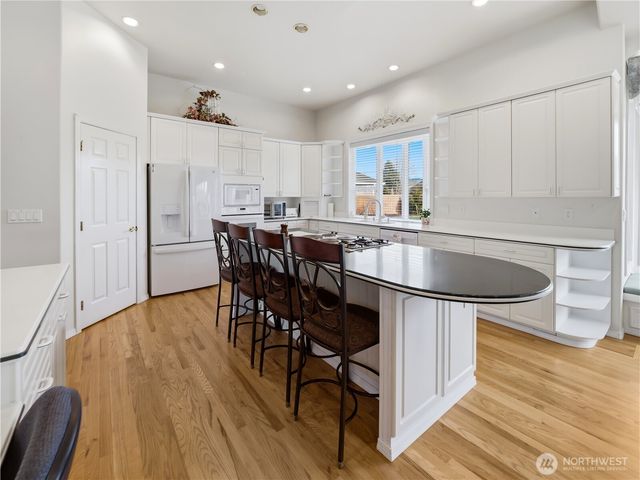 454 Mountain Circle, Buckley, WA 98321