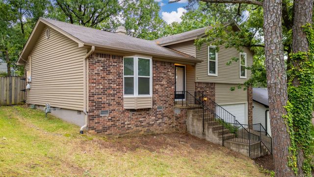 9 Flourite Court, Little Rock, AR 72212