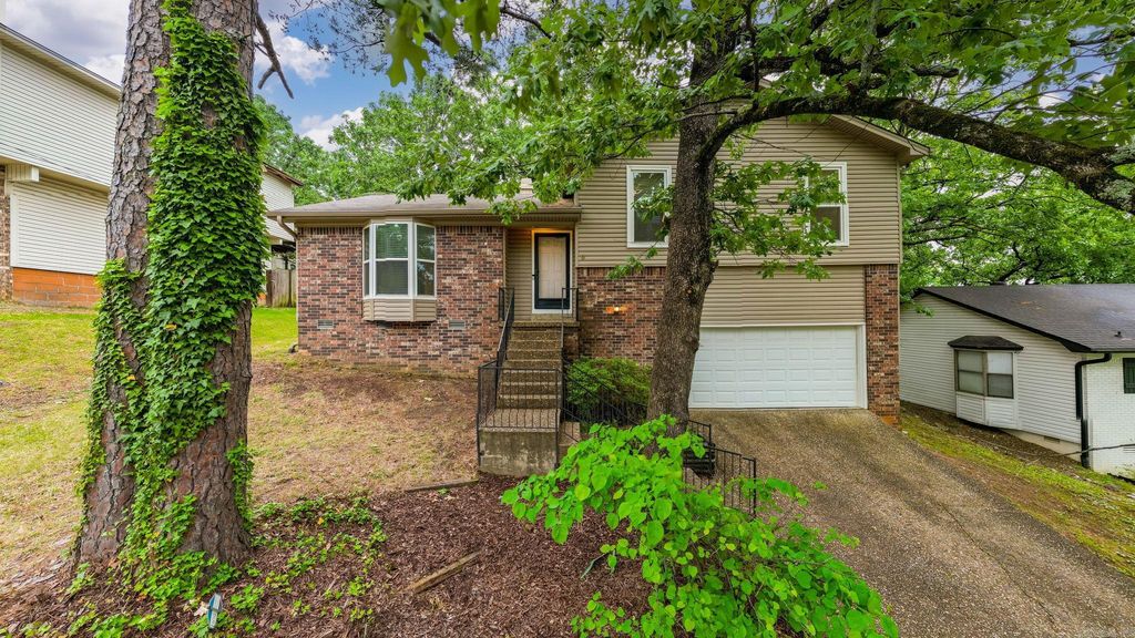 9 Flourite Court, Little Rock, AR 72212