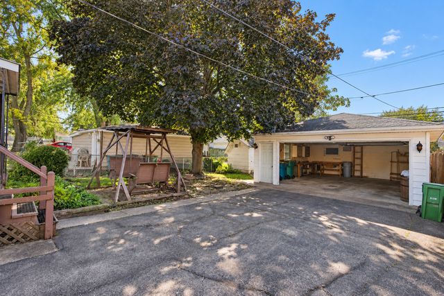 1423 N Raynor Avenue, Joliet, IL 60435