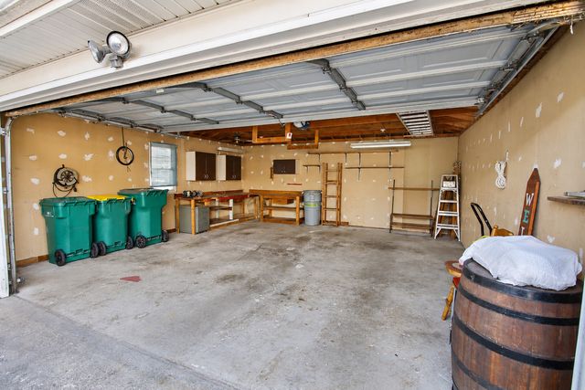 1423 N Raynor Avenue, Joliet, IL 60435