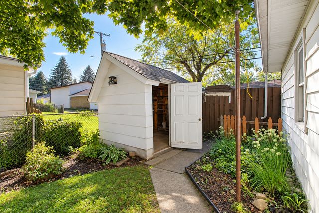 1423 N Raynor Avenue, Joliet, IL 60435