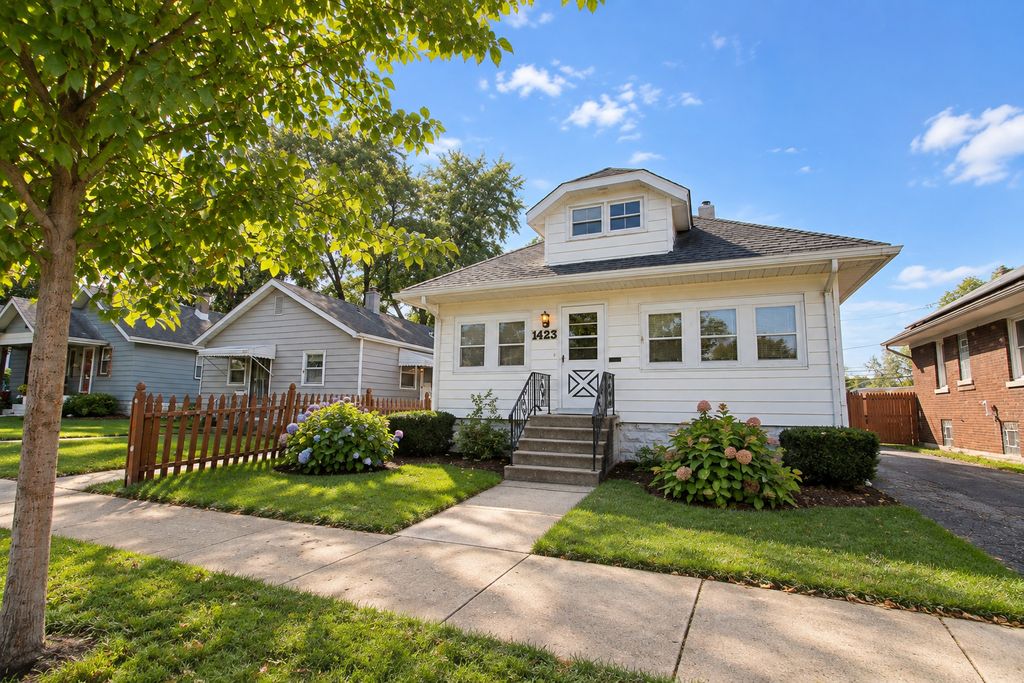 1423 N Raynor Avenue, Joliet, IL 60435 — photo 2