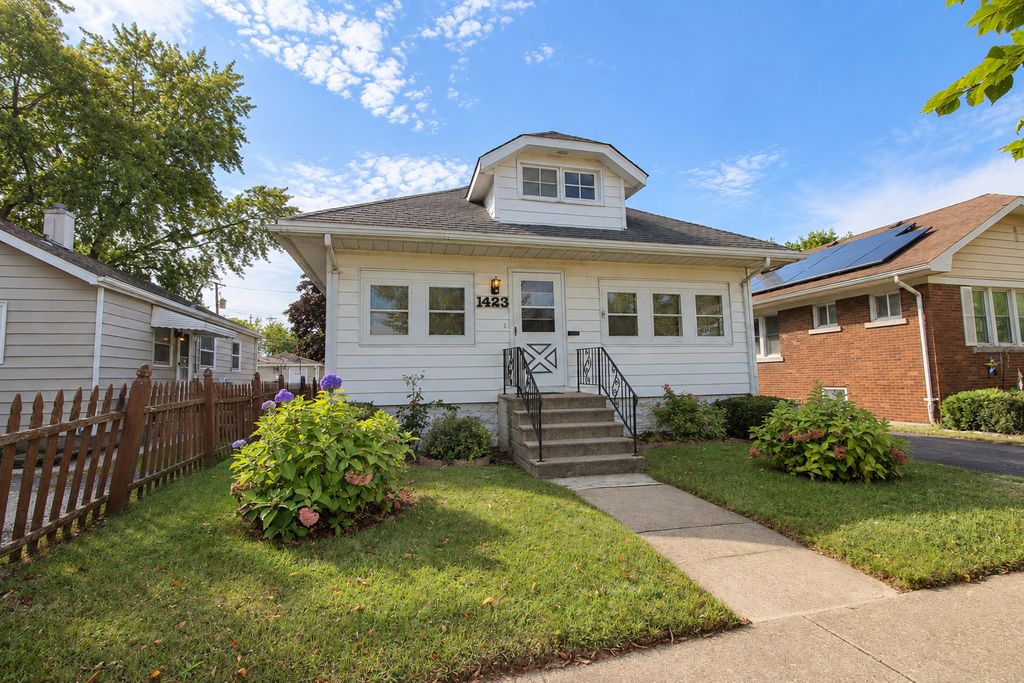 1423 N Raynor Avenue, Joliet, IL 60435 — photo 5