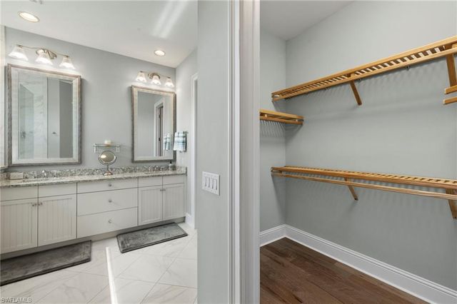 6420 Pembroke WAY, Naples, FL 34113