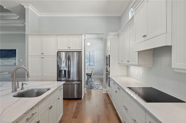 6420 Pembroke WAY, Naples, FL 34113