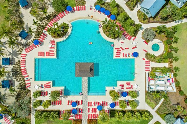 6420 Pembroke WAY, Naples, FL 34113