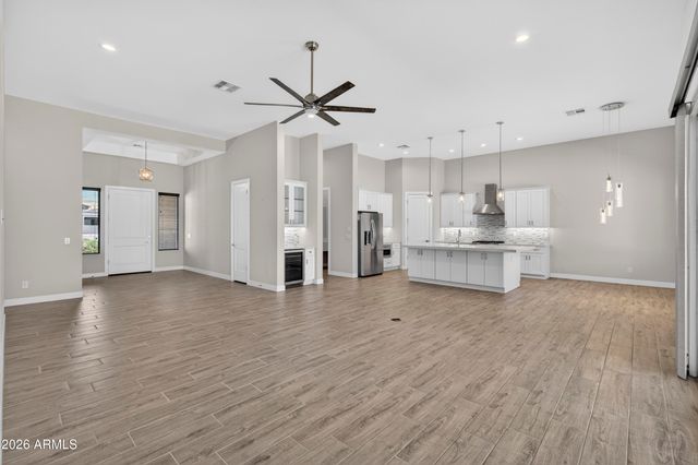 2120 W TANYA Trail, Phoenix, AZ 85086