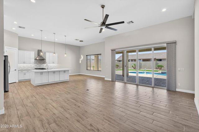 2120 W TANYA Trail, Phoenix, AZ 85086