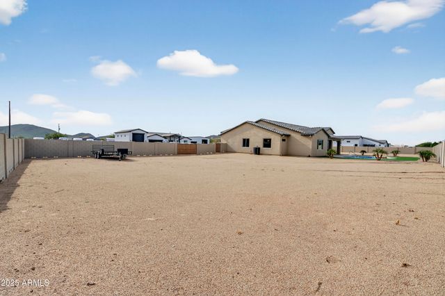 2120 W TANYA Trail, Phoenix, AZ 85086