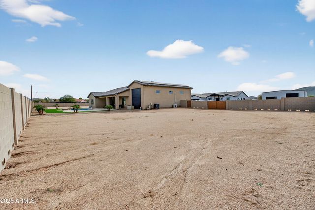 2120 W TANYA Trail, Phoenix, AZ 85086
