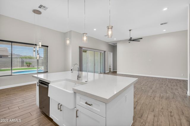 2120 W TANYA Trail, Phoenix, AZ 85086